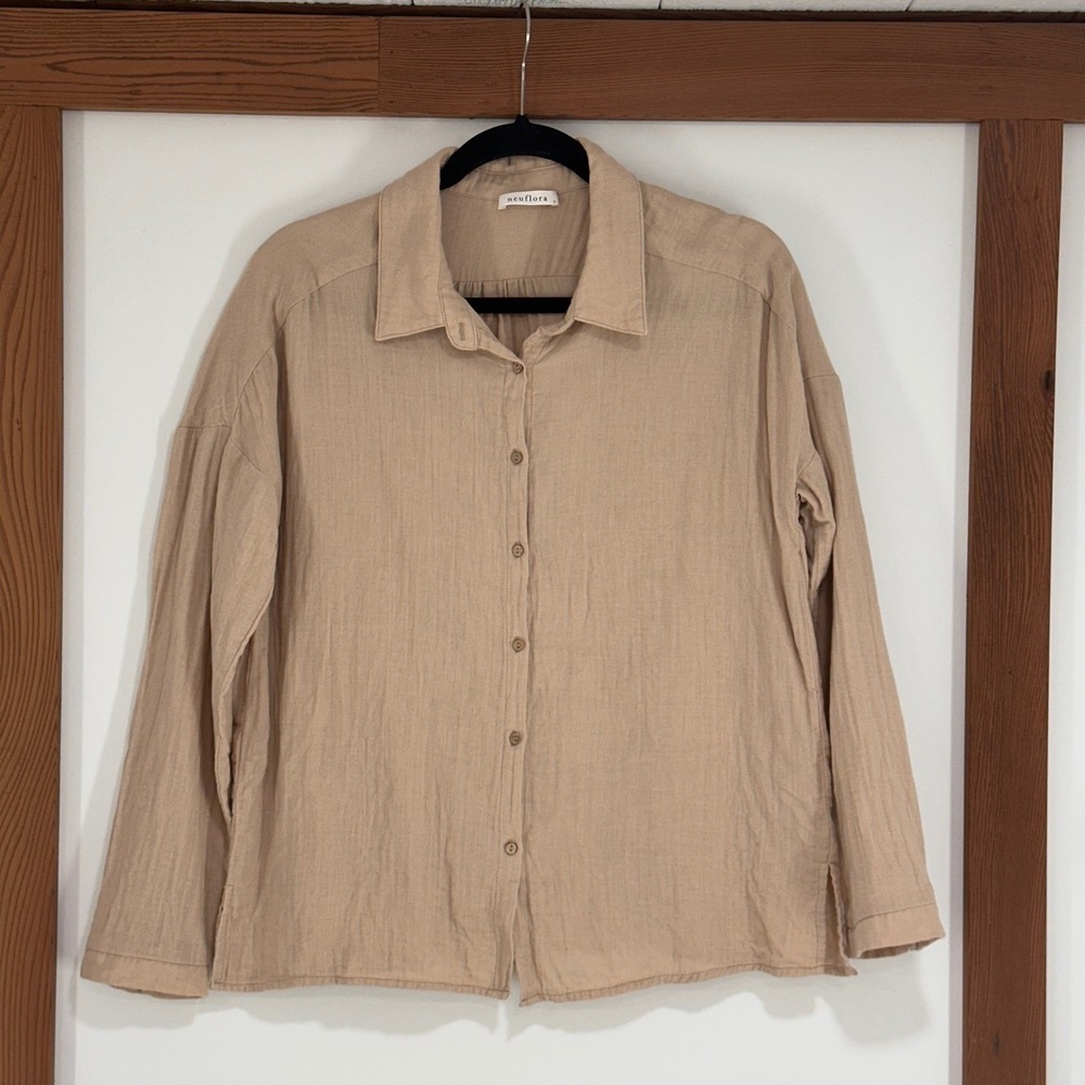 neuflora‎ Cotton Gauze Button Down Shirt Womens Small Tan Beige Oversized